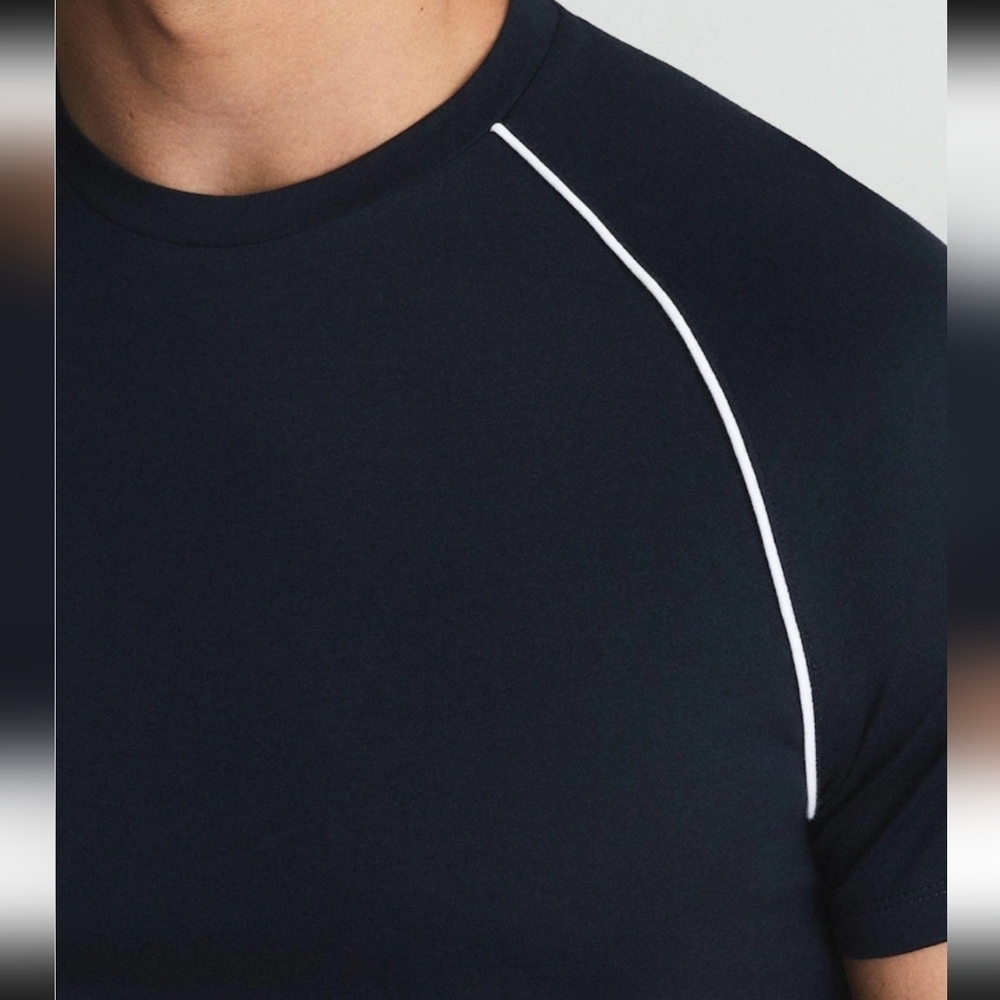 Reiss "Stratford Mercerised Crew Neck T-shirt With Piping" Navy Blue. White. S. - Picture 3 of 10